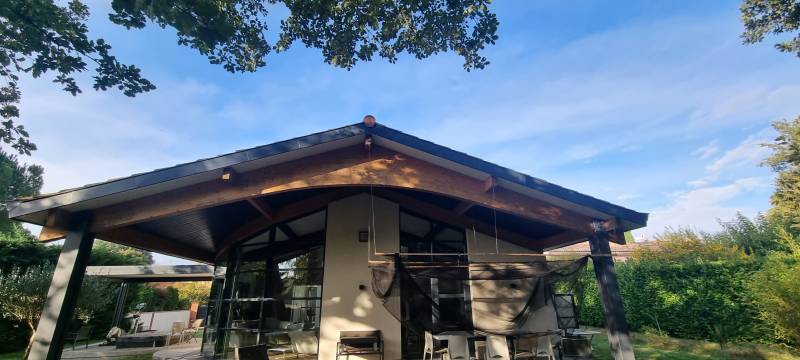 HABILLAGE DES PLANCHES DE RIVE A GAGNAC SUR GARONNE PAR LES 2 CHARPENTIERS 