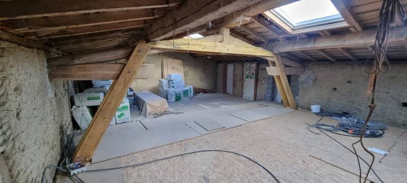 Travaux sur charpente pour combles aménageables par les 2 charpentiers a Toulouse et en Haute Garonne. 