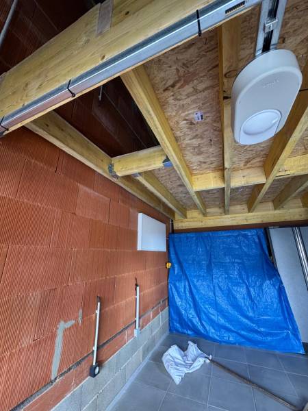 Réalisation d'une mezzanine en bois par les 2 charpentiers a Albi. 